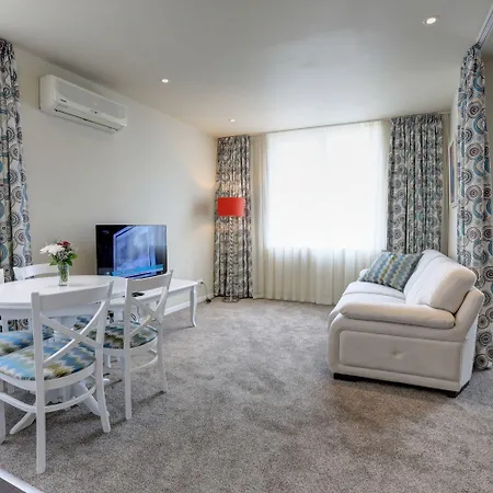 Boutique Konukevi 4*